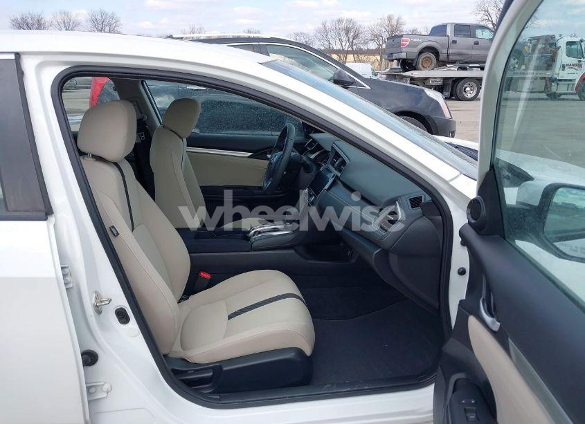 Photo 5 of 2018 Honda Civic EX (VIN 19XFC2F73JE015716)