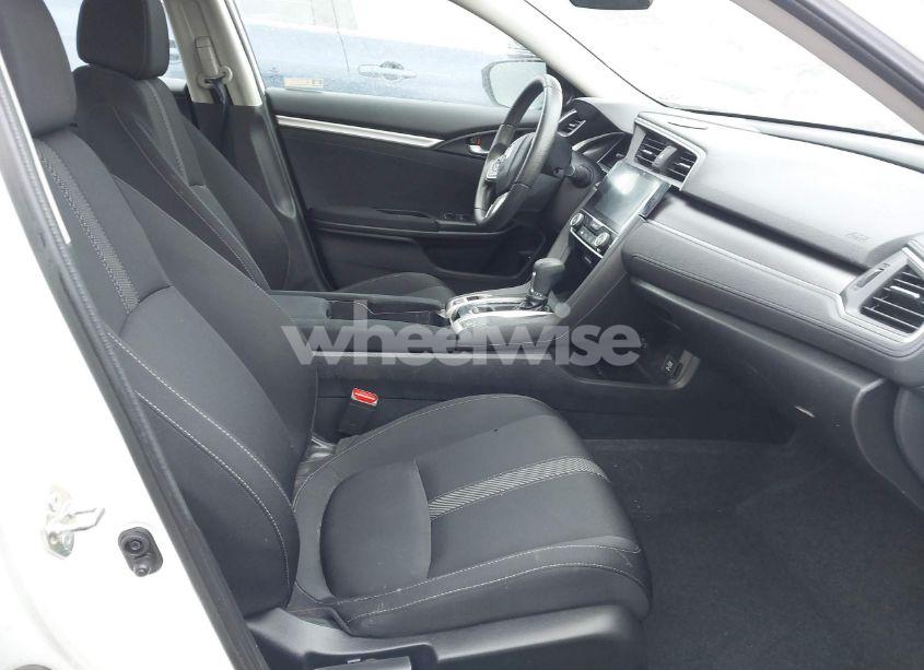 Photo 5 of 2018 Honda Civic EX (VIN 19XFC2F73JE024593)