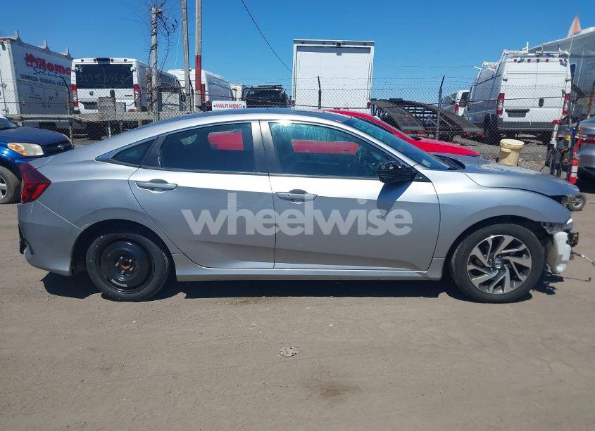 Photo 13 of 2016 Honda Civic EX (VIN 19XFC2F74GE245824)