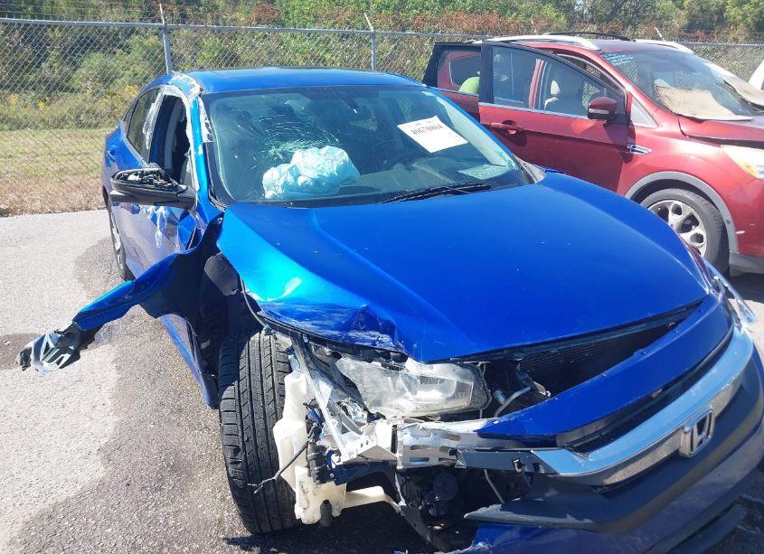 2017 Honda Civic EX (VIN 19XFC2F74HE004735) main photo