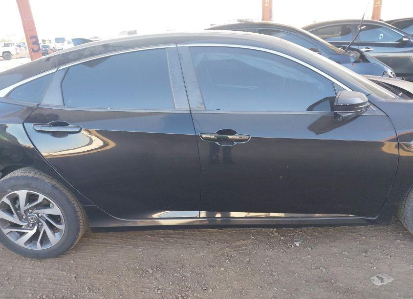 Photo 14 of 2017 Honda Civic EX (VIN 19XFC2F74HE036035)