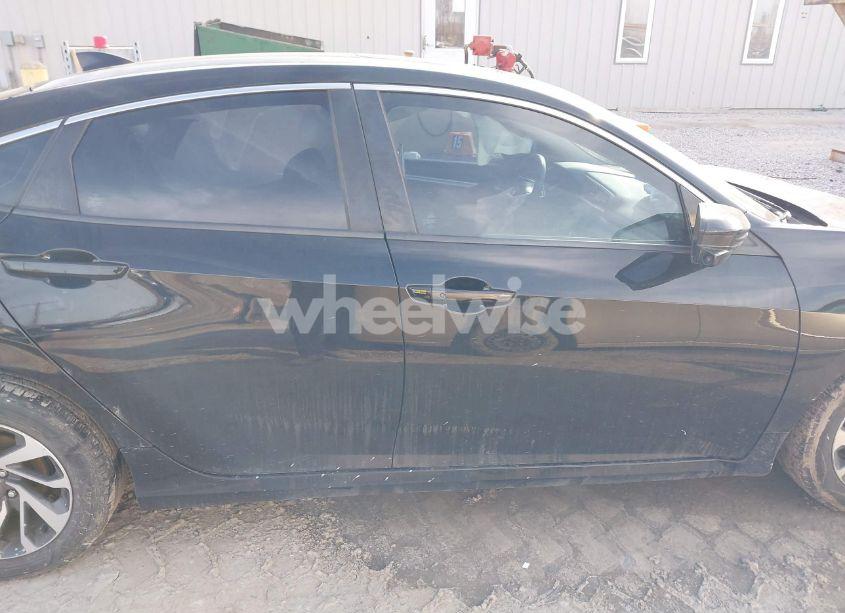 Photo 13 of 2017 Honda Civic EX (VIN 19XFC2F74HE060321)