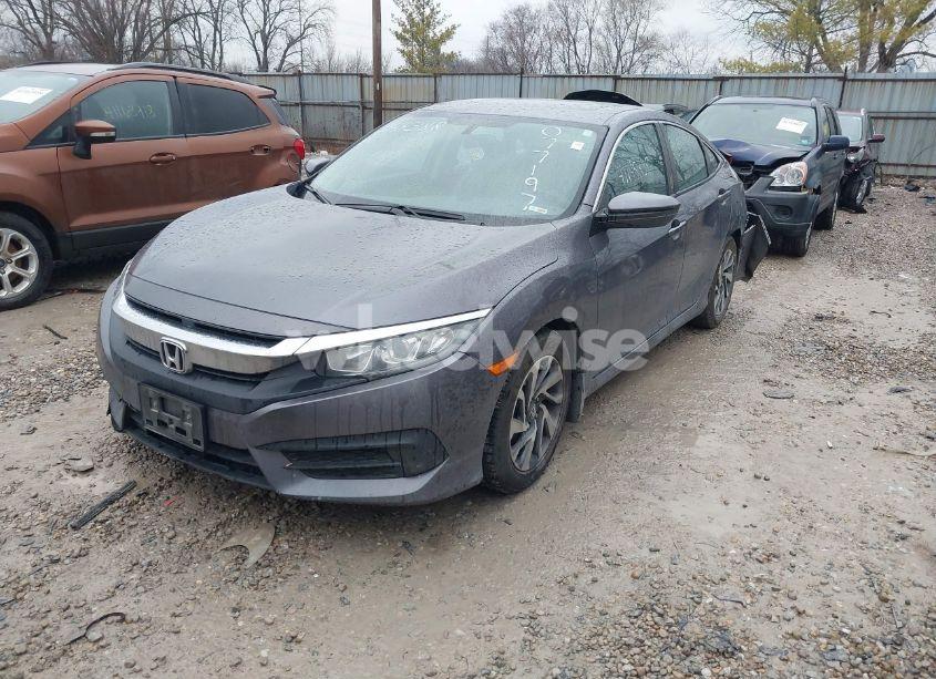Photo 2 of 2017 Honda Civic EX (VIN 19XFC2F74HE077197)