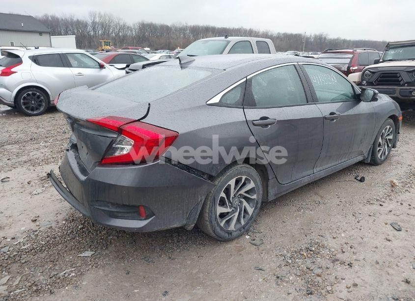 Photo 4 of 2017 Honda Civic EX (VIN 19XFC2F74HE077197)