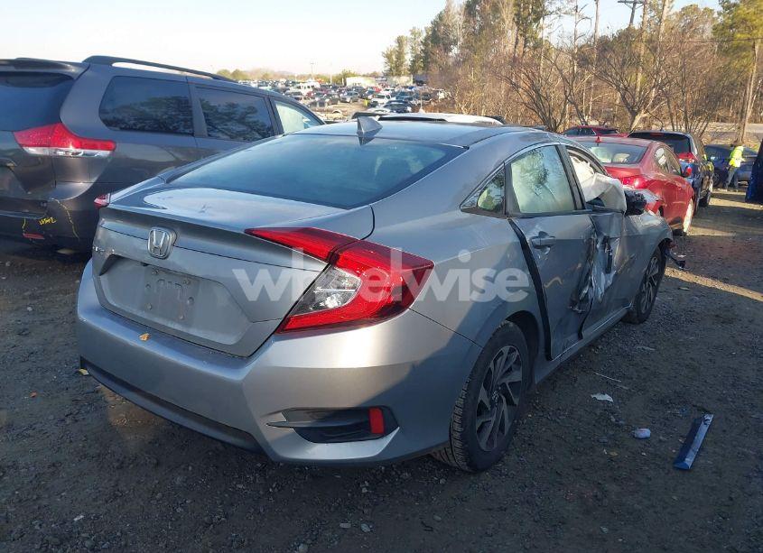 Photo 4 of 2017 Honda Civic EX (VIN 19XFC2F74HE082111)