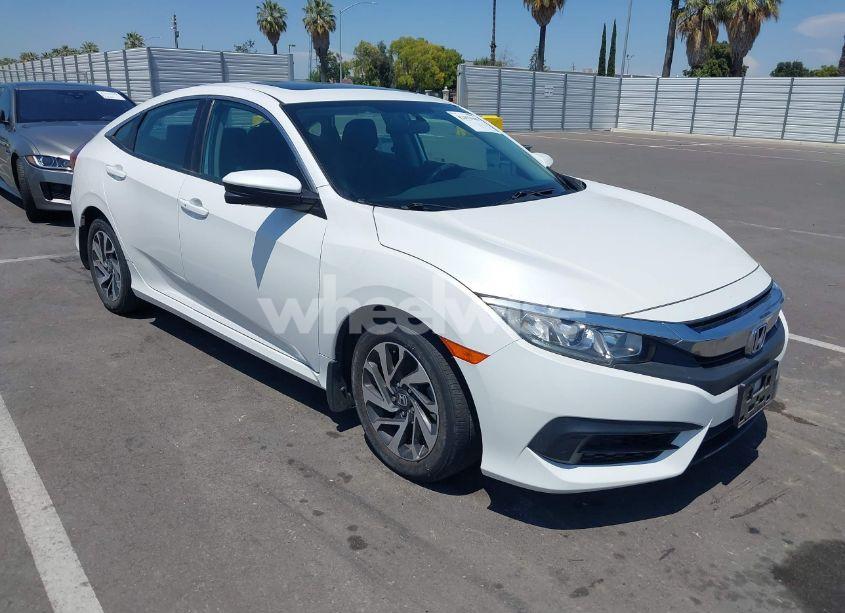 2017 Honda Civic EX (VIN 19XFC2F74HE212016) main photo