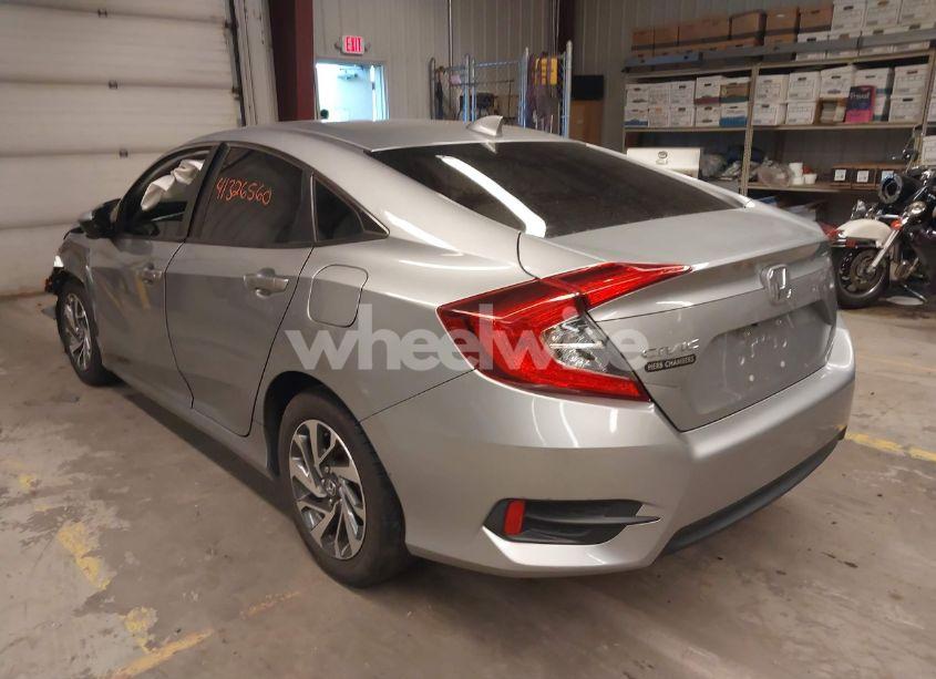 Photo 3 of 2017 Honda Civic EX (VIN 19XFC2F74HE232587)