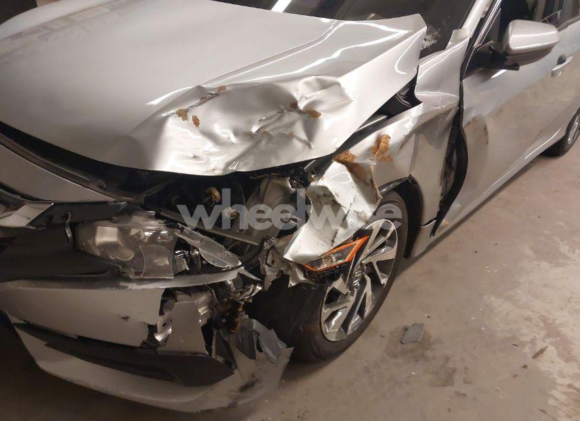 Photo 6 of 2017 Honda Civic EX (VIN 19XFC2F74HE232587)