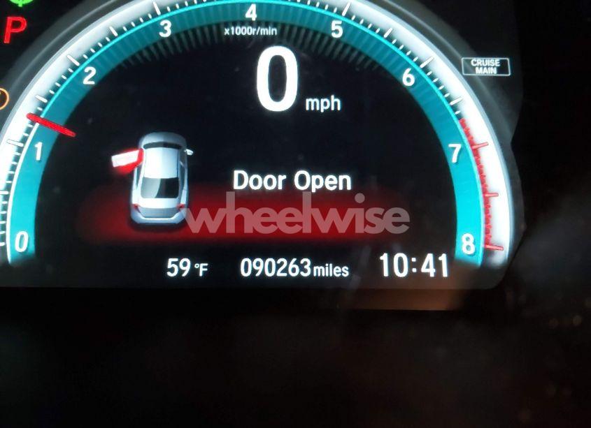 Photo 16 of 2018 Honda Civic EX (VIN 19XFC2F74JE005647)