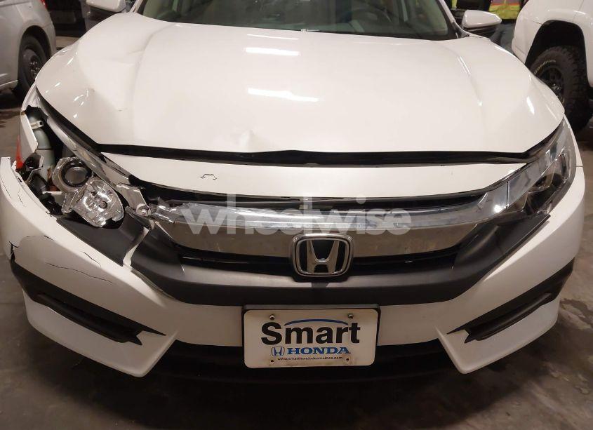 Photo 6 of 2018 Honda Civic EX (VIN 19XFC2F74JE005647)