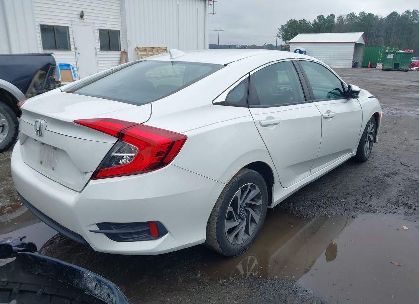 Photo 4 of 2018 Honda Civic EX (VIN 19XFC2F74JE039118)
