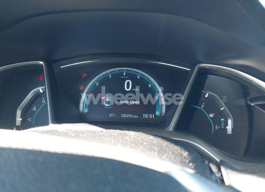 Photo 15 of 2018 Honda Civic EX (VIN 19XFC2F74JE043654)