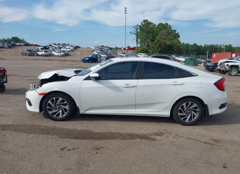 Photo 15 of 2016 Honda Civic EX (VIN 19XFC2F75GE012602)