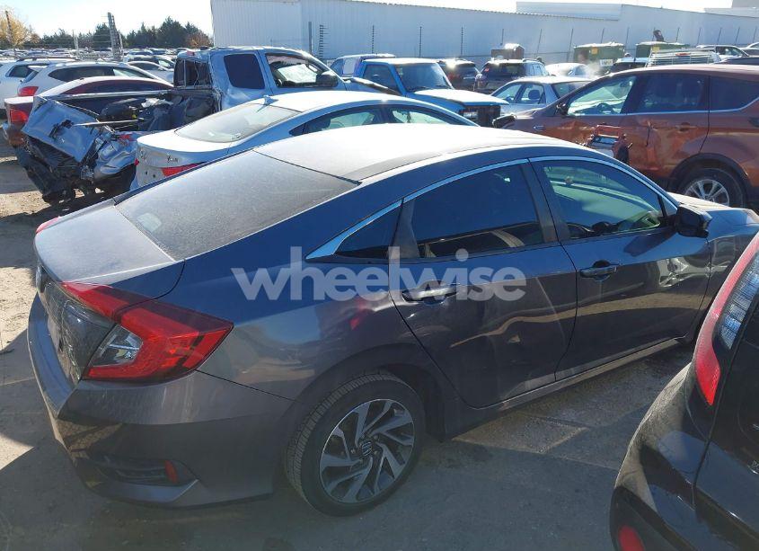 Photo 4 of 2016 Honda Civic EX (VIN 19XFC2F75GE076753)