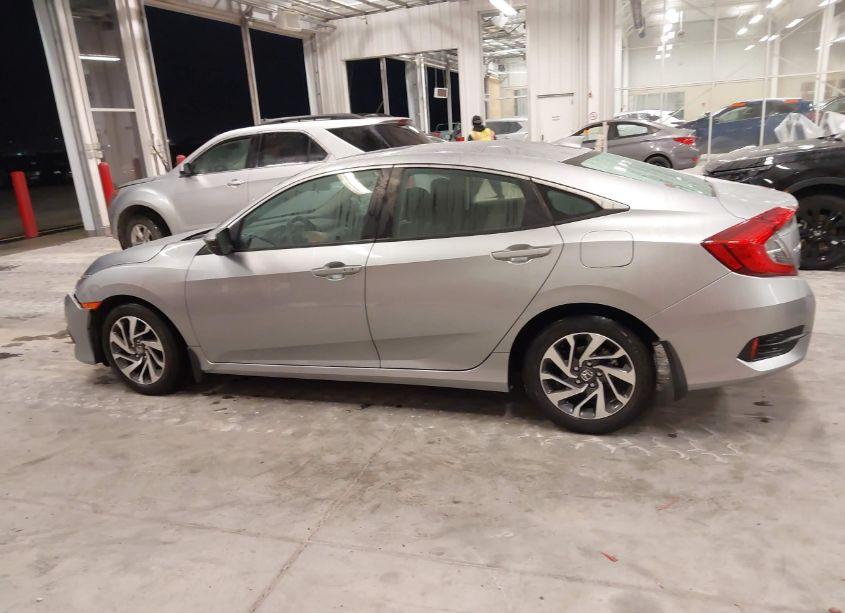 Photo 14 of 2017 Honda Civic EX (VIN 19XFC2F75HE033712)