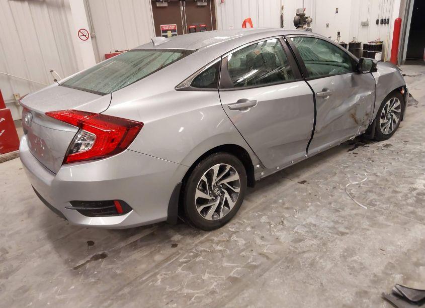 Photo 4 of 2017 Honda Civic EX (VIN 19XFC2F75HE033712)