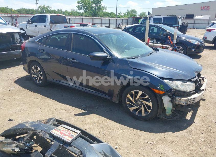 2017 Honda Civic EX (VIN 19XFC2F75HE064801) main photo