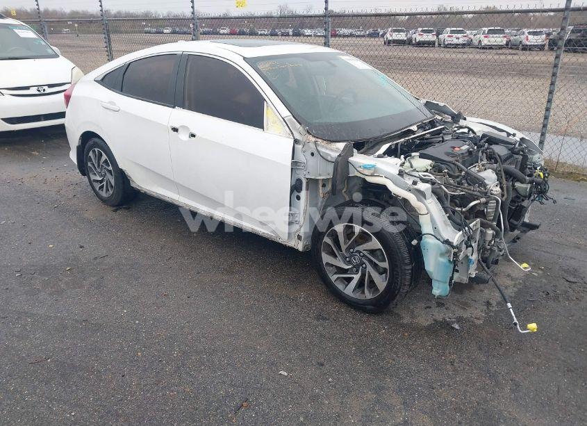 2017 Honda Civic EX (VIN 19XFC2F75HE080691) main photo