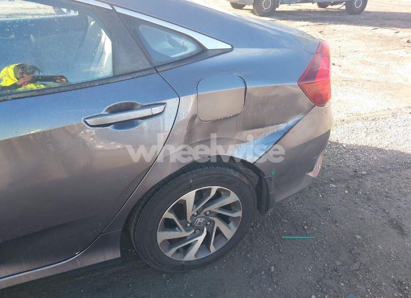Photo 6 of 2016 Honda Civic EX (VIN 19XFC2F76GE047309)