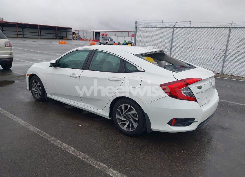 Photo 3 of 2017 Honda Civic EX (VIN 19XFC2F76HE014182)