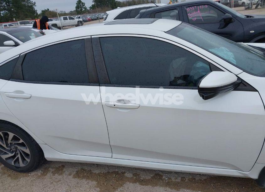 Photo 13 of 2017 Honda Civic EX (VIN 19XFC2F76HE016434)