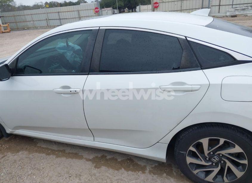 Photo 14 of 2017 Honda Civic EX (VIN 19XFC2F76HE016434)