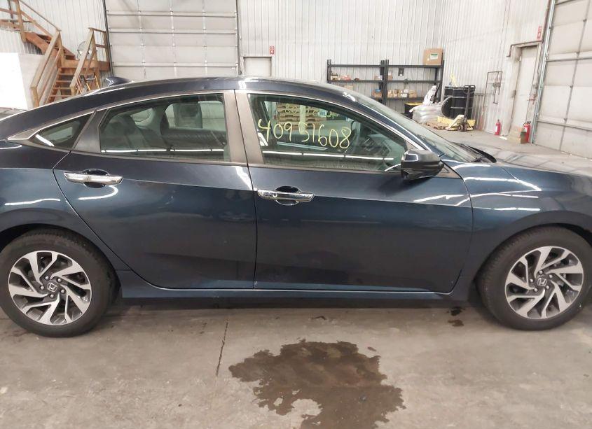 Photo 14 of 2017 Honda Civic EX (VIN 19XFC2F76HE020127)