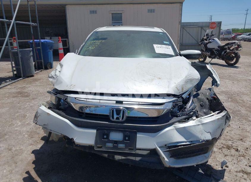 Photo 13 of 2017 Honda Civic EX (VIN 19XFC2F76HE051734)