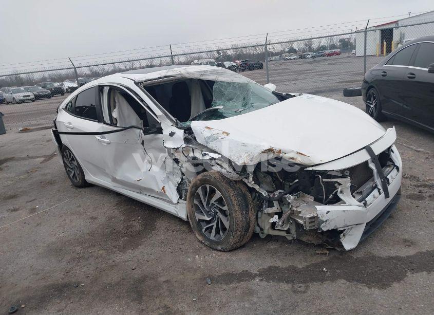 2017 Honda Civic EX (VIN 19XFC2F76HE202376) main photo