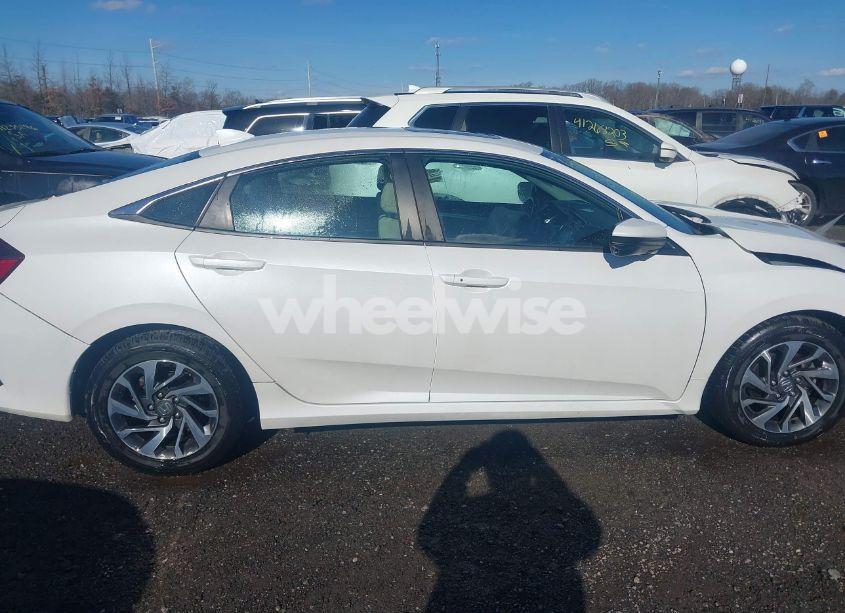 Photo 13 of 2017 Honda Civic EX (VIN 19XFC2F76HE211871)