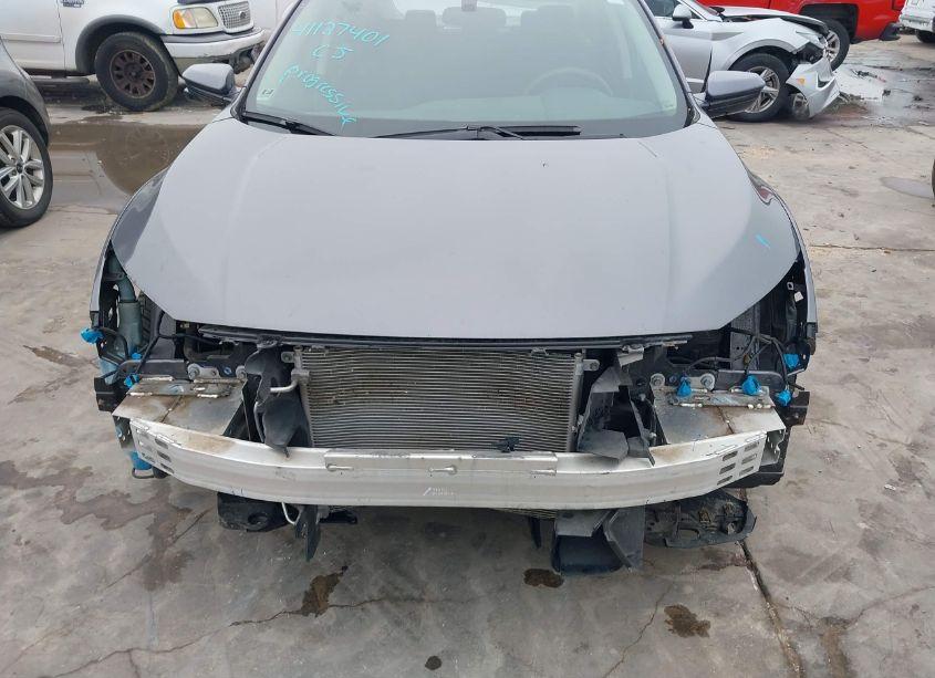 Photo 6 of 2018 Honda Civic EX (VIN 19XFC2F76JE002121)