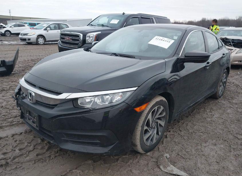 Photo 2 of 2018 Honda Civic EX (VIN 19XFC2F76JE018996)