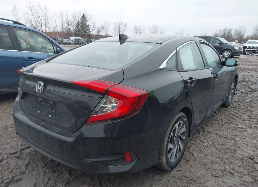 Photo 4 of 2018 Honda Civic EX (VIN 19XFC2F76JE018996)