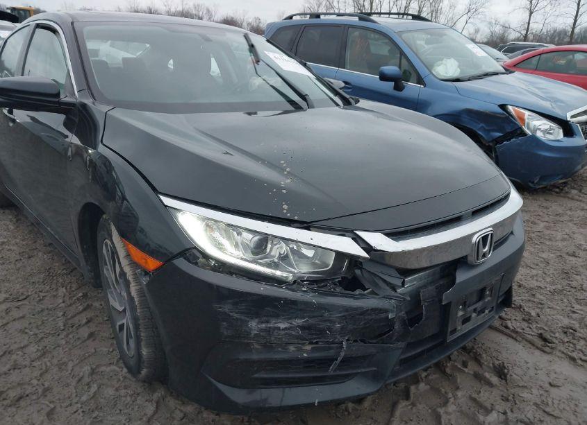 Photo 6 of 2018 Honda Civic EX (VIN 19XFC2F76JE018996)