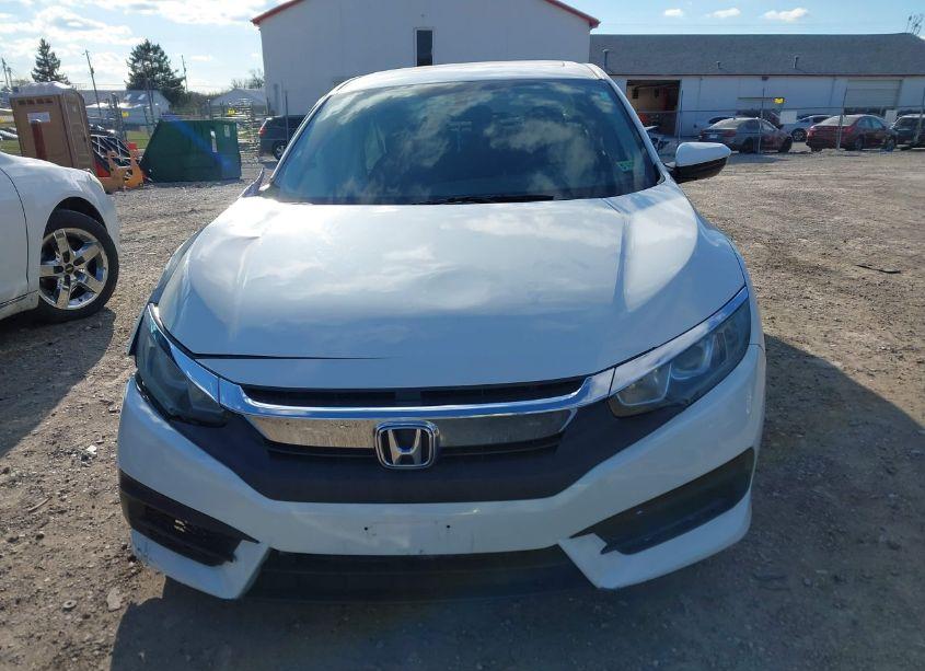 Photo 12 of 2018 Honda Civic EX (VIN 19XFC2F76JE032557)