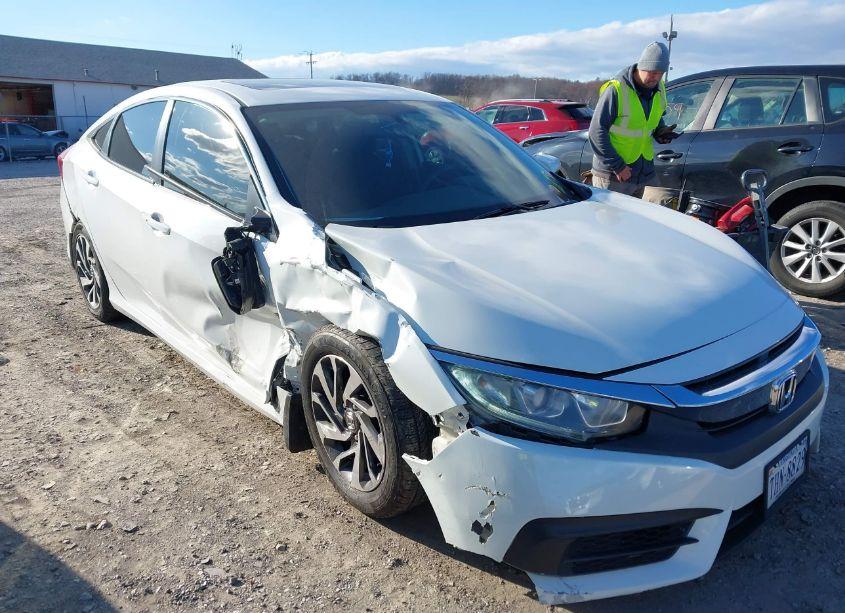 Photo 6 of 2018 Honda Civic EX (VIN 19XFC2F76JE032557)