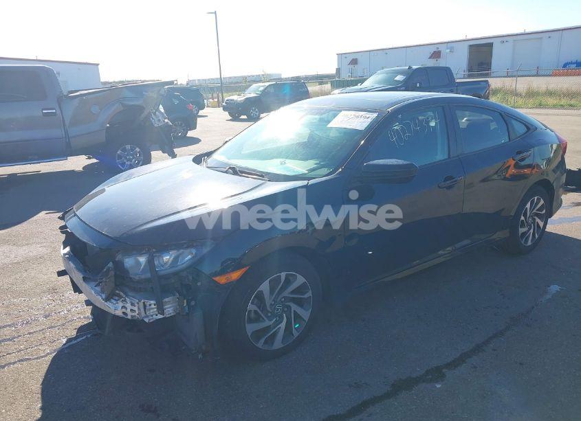 Photo 2 of 2018 Honda Civic EX (VIN 19XFC2F76JE039444)