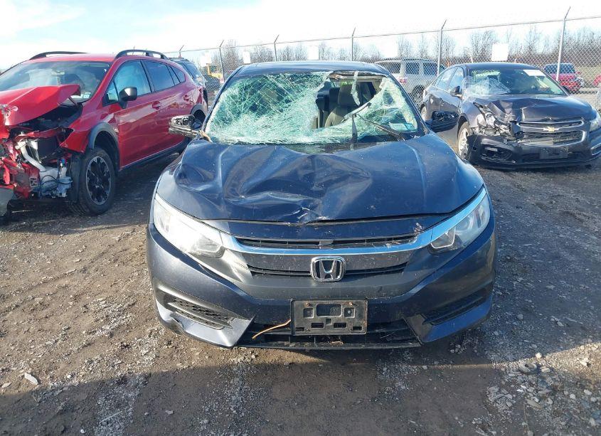 Photo 12 of 2018 Honda Civic EX (VIN 19XFC2F76JE203873)