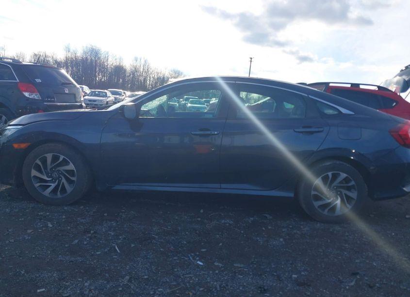 Photo 14 of 2018 Honda Civic EX (VIN 19XFC2F76JE203873)