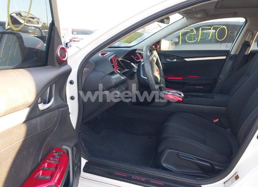 Photo 5 of 2018 Honda Civic EX (VIN 19XFC2F76JE206921)