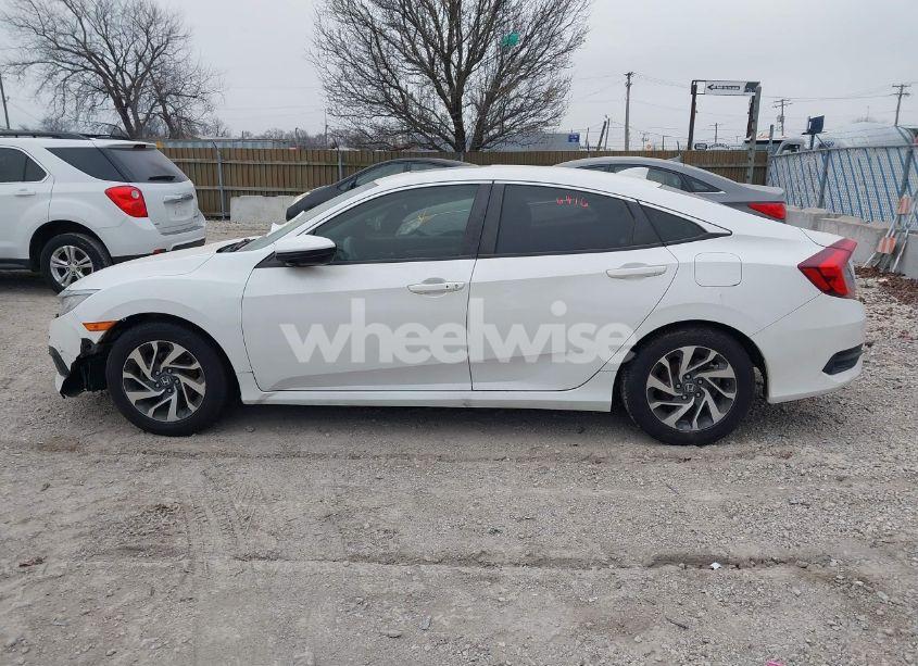 Photo 14 of 2018 Honda Civic EX (VIN 19XFC2F76JE207843)