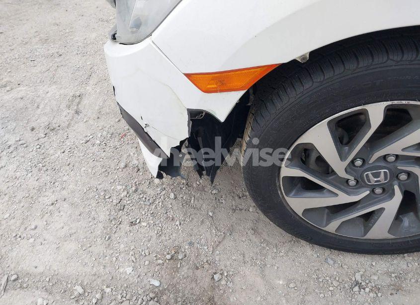 Photo 18 of 2018 Honda Civic EX (VIN 19XFC2F76JE207843)