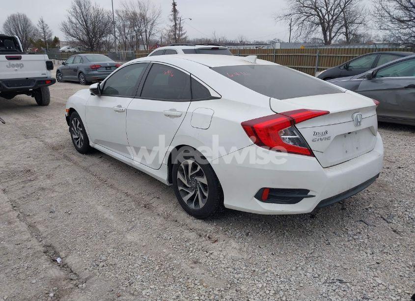 Photo 3 of 2018 Honda Civic EX (VIN 19XFC2F76JE207843)