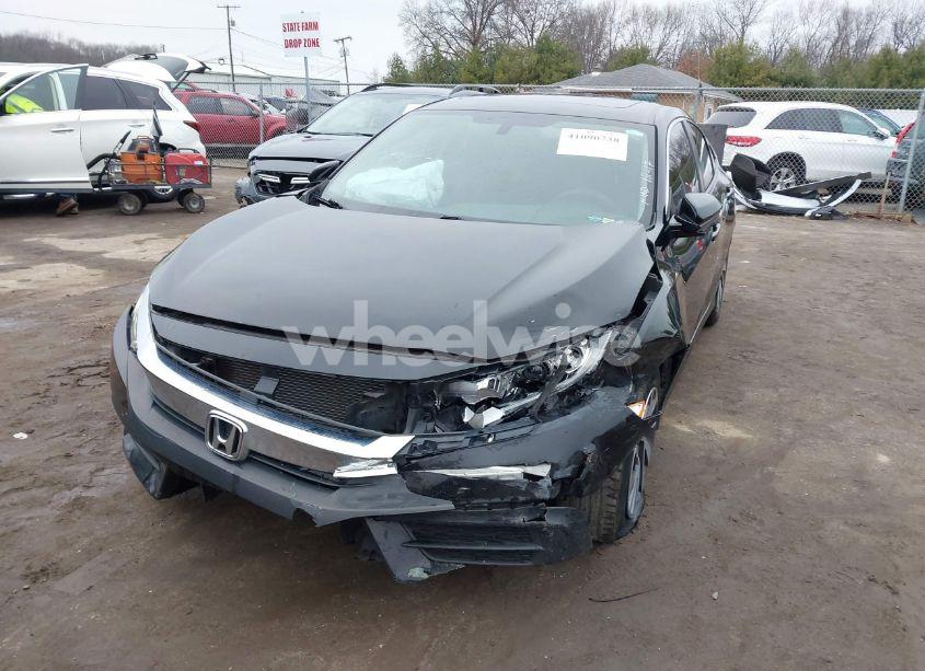 Photo 2 of 2016 Honda Civic EX (VIN 19XFC2F77GE004825)