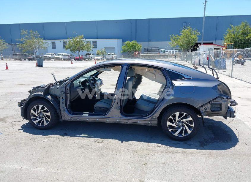 Photo 13 of 2016 Honda Civic EX (VIN 19XFC2F77GE231321)