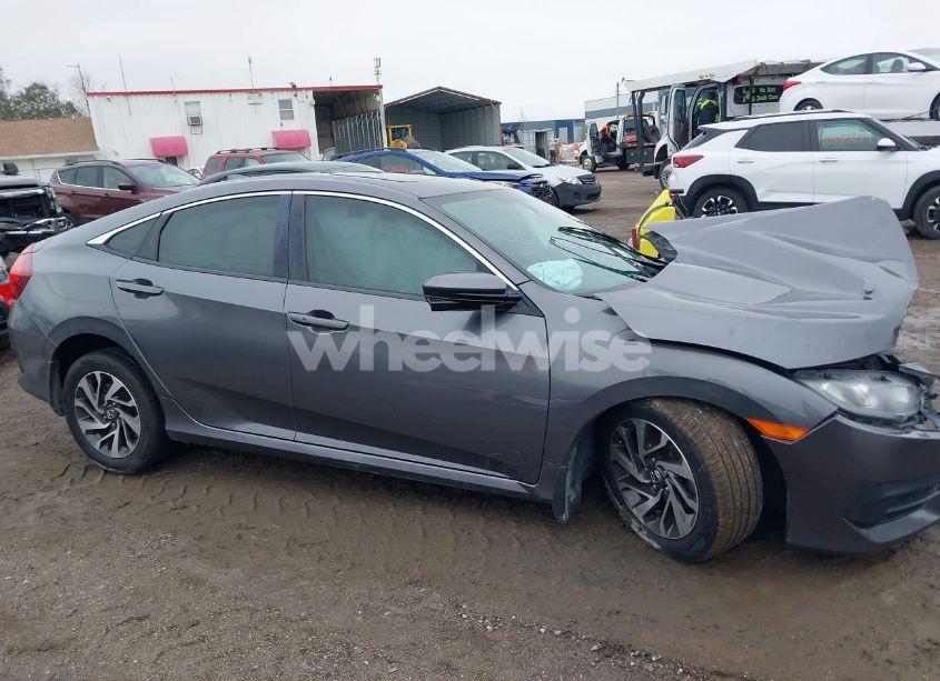 Photo 14 of 2017 Honda Civic EX (VIN 19XFC2F77HE004860)