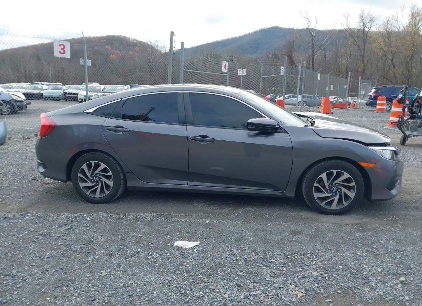 Photo 13 of 2017 Honda Civic EX (VIN 19XFC2F77HE006088)