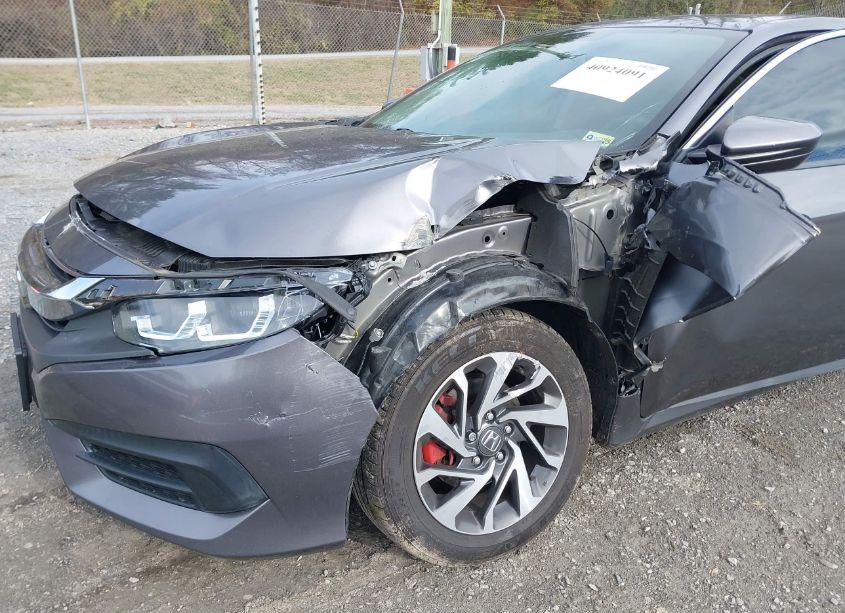 Photo 6 of 2017 Honda Civic EX (VIN 19XFC2F77HE006088)