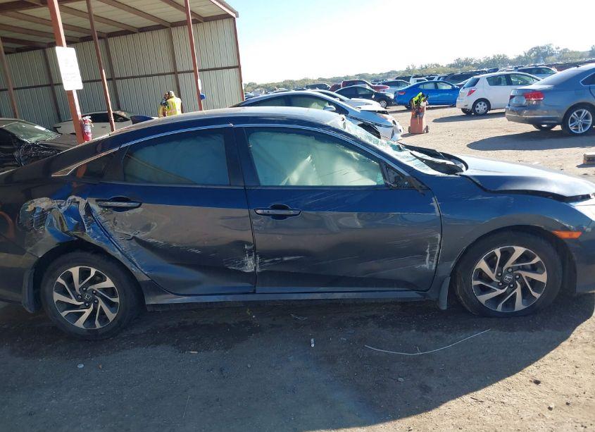 Photo 13 of 2017 Honda Civic EX (VIN 19XFC2F77HE030326)