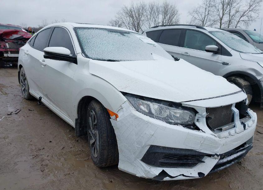 2017 Honda Civic EX (VIN 19XFC2F77HE080322) main photo